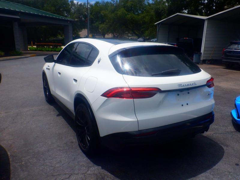 Maserati Grecale  2025