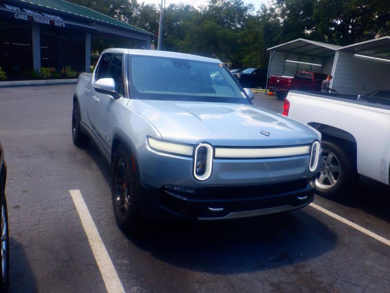 Rivian R1T  2024