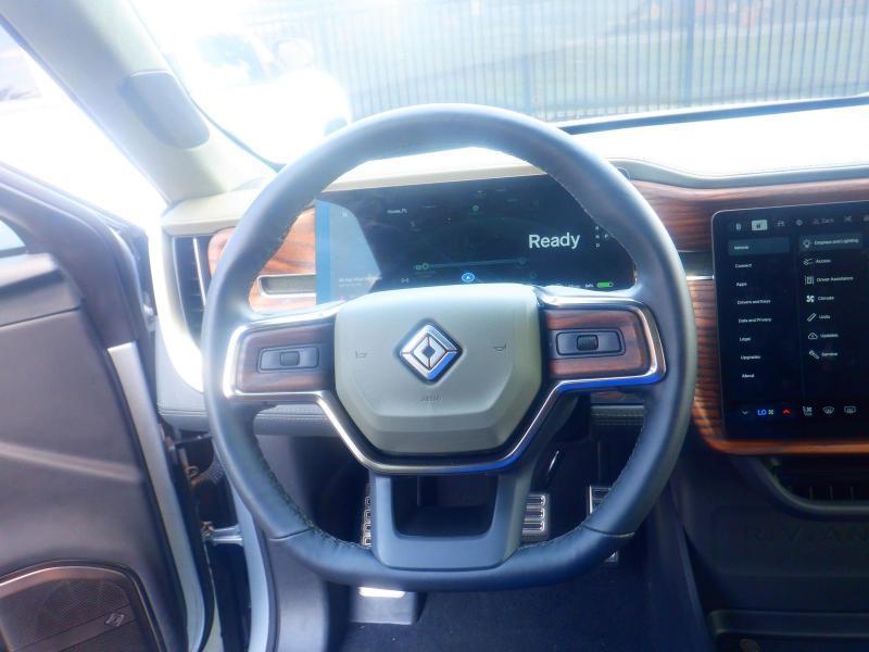 Rivian R1T  2024