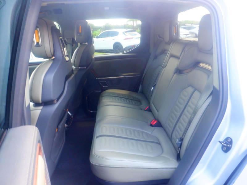 Rivian R1T  2024