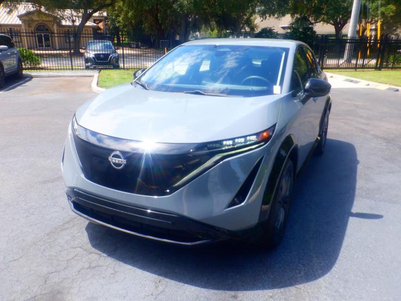 Nissan Ariya  2024