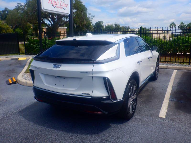 Cadillac Lyriq  2024