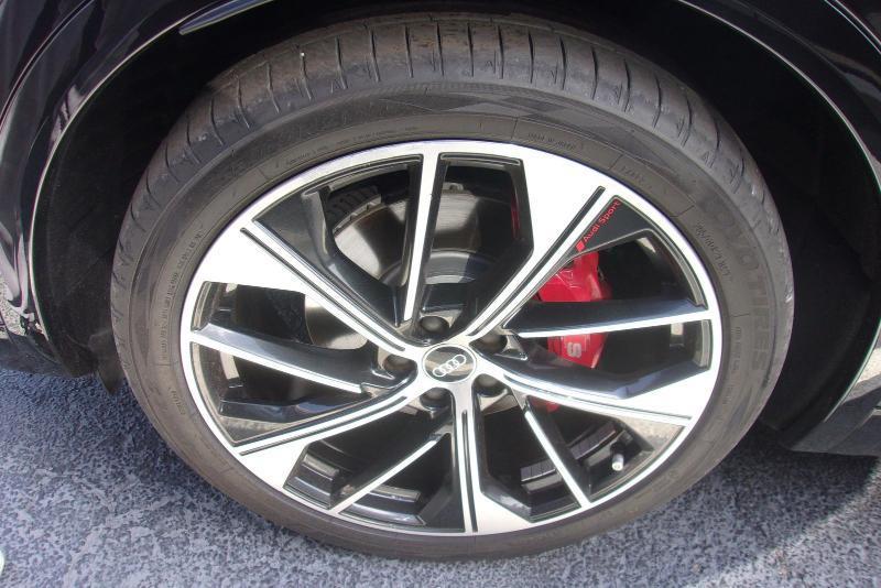 Audi SQ5  2023