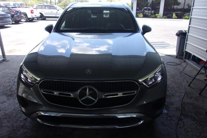 Mercedes-Benz GLC-Class  2023