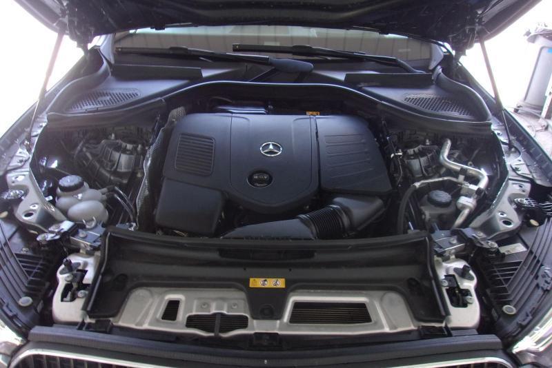 Mercedes-Benz GLC-Class  2023