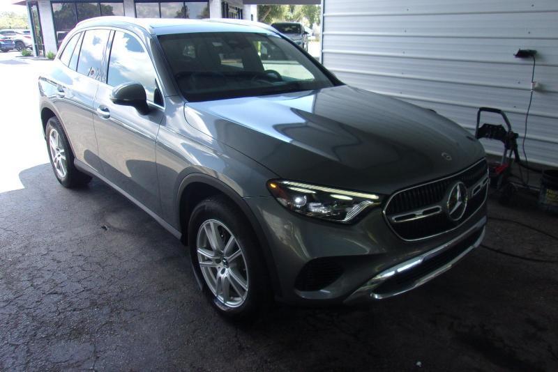 Mercedes-Benz GLC-Class  2023