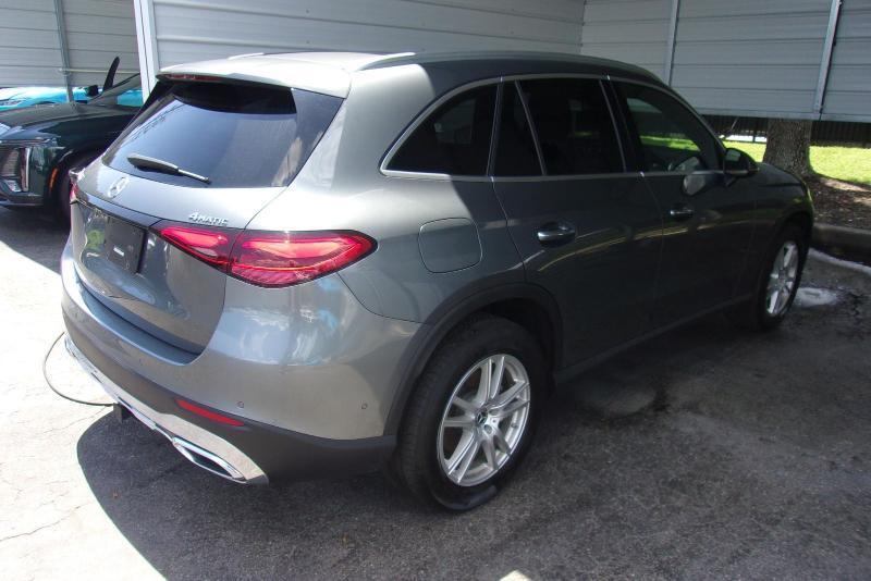 Mercedes-Benz GLC-Class  2023