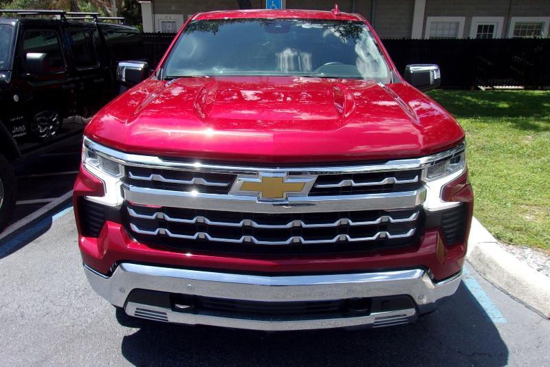 Chevrolet Silverado 1500  2025