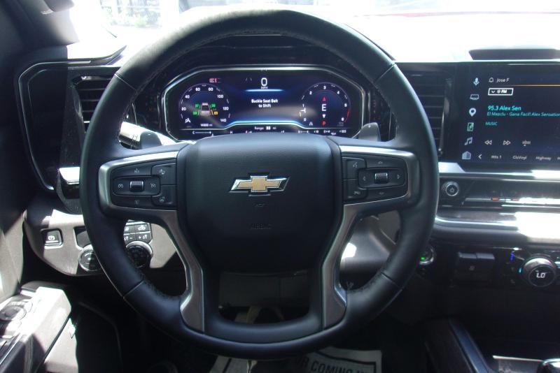 Chevrolet Silverado 1500  2025