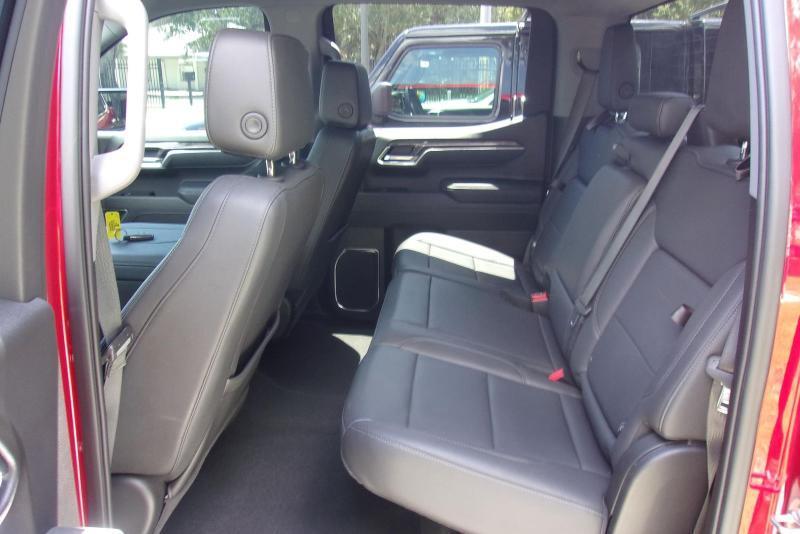 Chevrolet Silverado 1500  2025