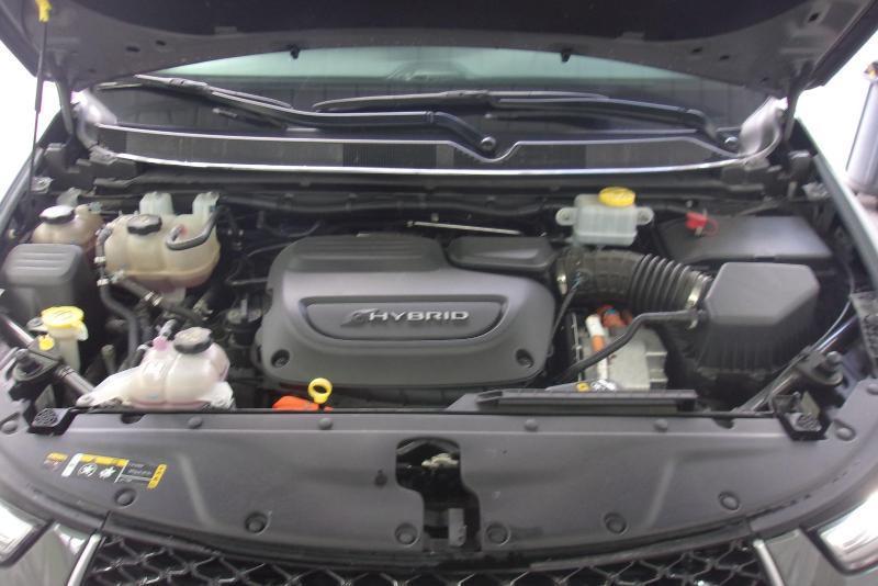 Chrysler Pacifica Hybrid  2023