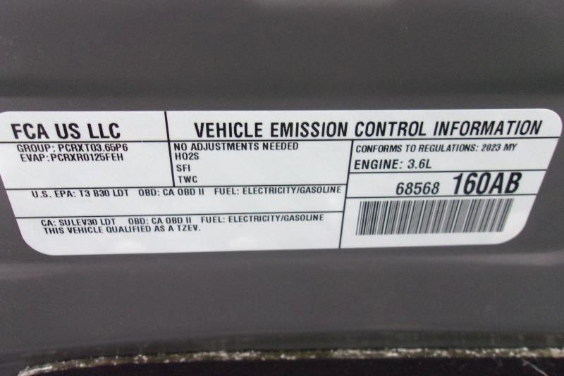 Chrysler Pacifica Hybrid  2023