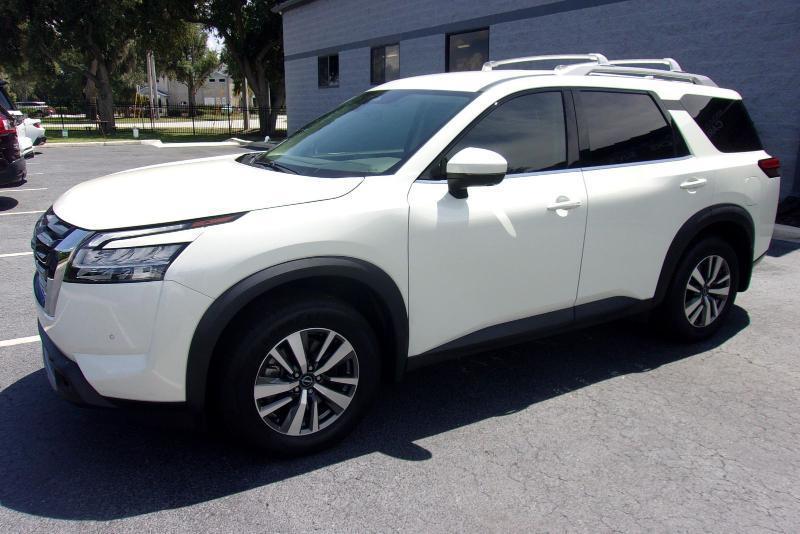 Nissan Pathfinder  2024