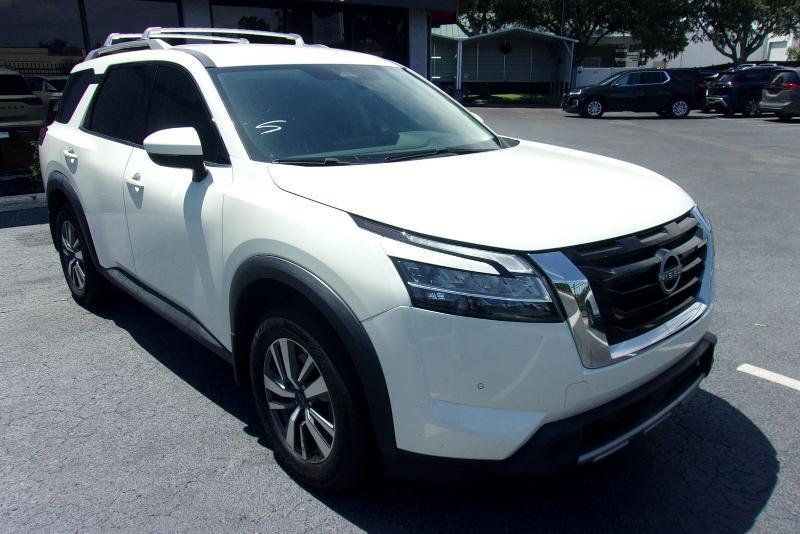 Nissan Pathfinder  2024