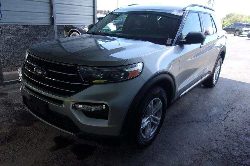 Ford Explorer XLT 2022