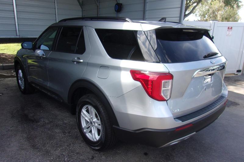 Ford Explorer XLT 2022