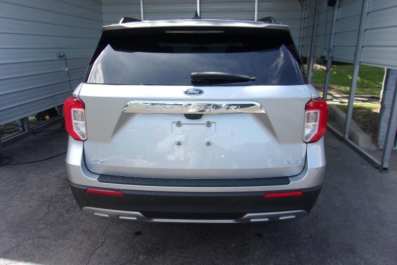 Ford Explorer XLT 2022