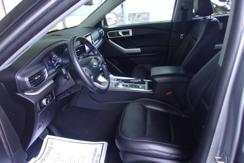 Ford Explorer XLT 2022