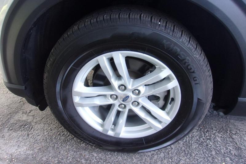 Ford Explorer XLT 2022
