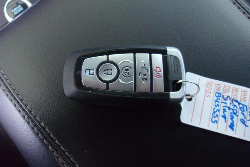 Ford Explorer XLT 2022