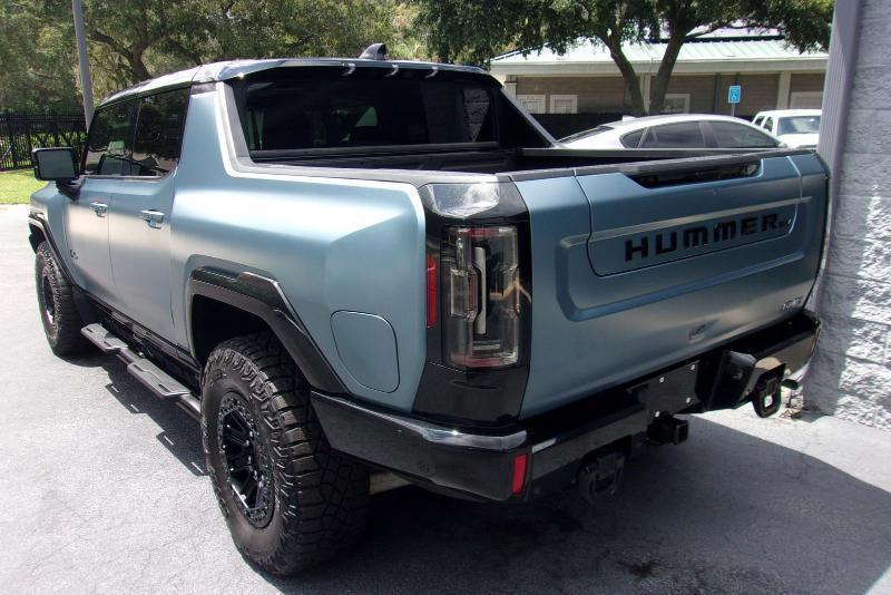GMC HUMMER EV  2024