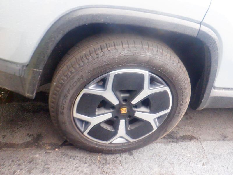 Rivian R1S  2024