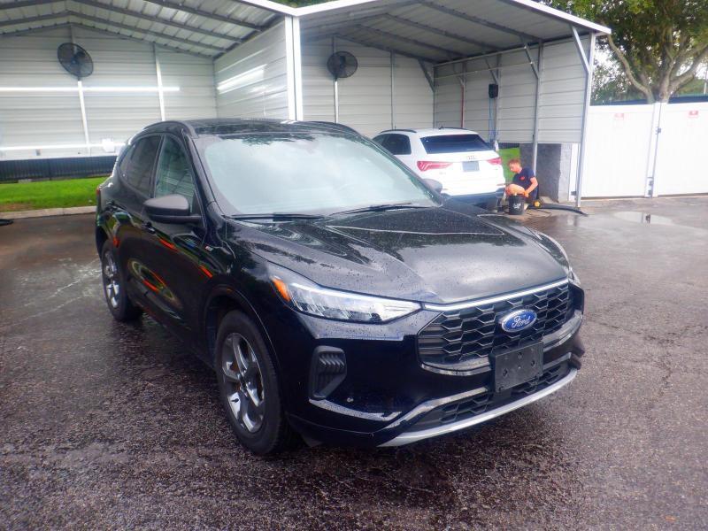 Ford Escape  2023