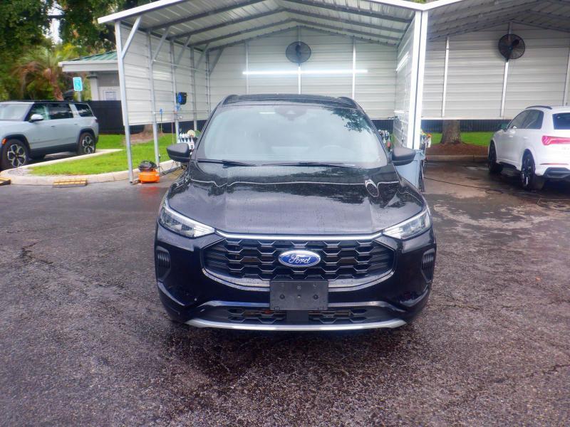 Ford Escape  2023