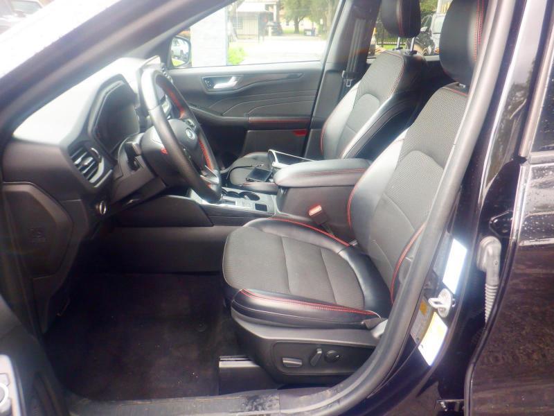Ford Escape  2023