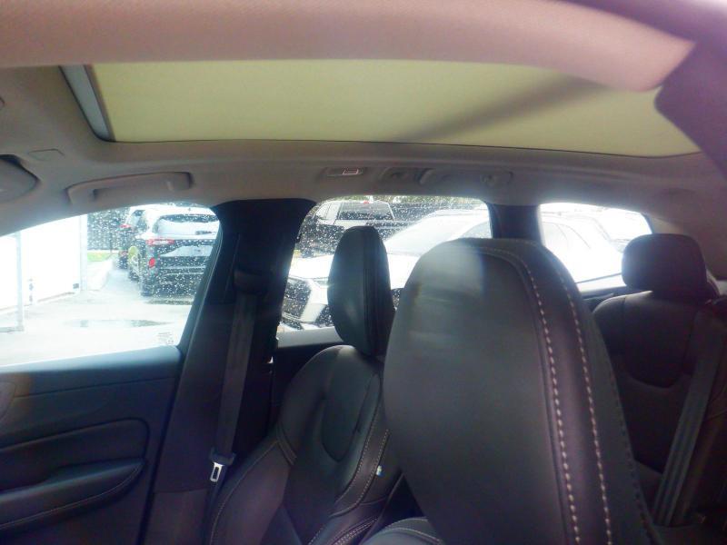 Volvo XC60  2022