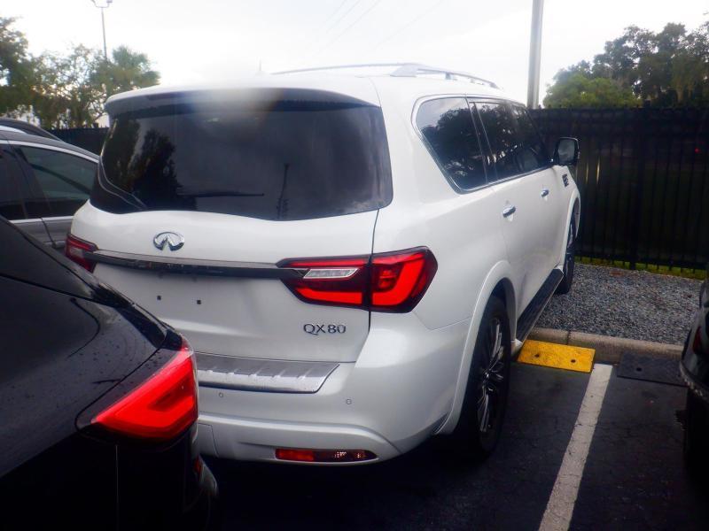 Infiniti QX80  2023