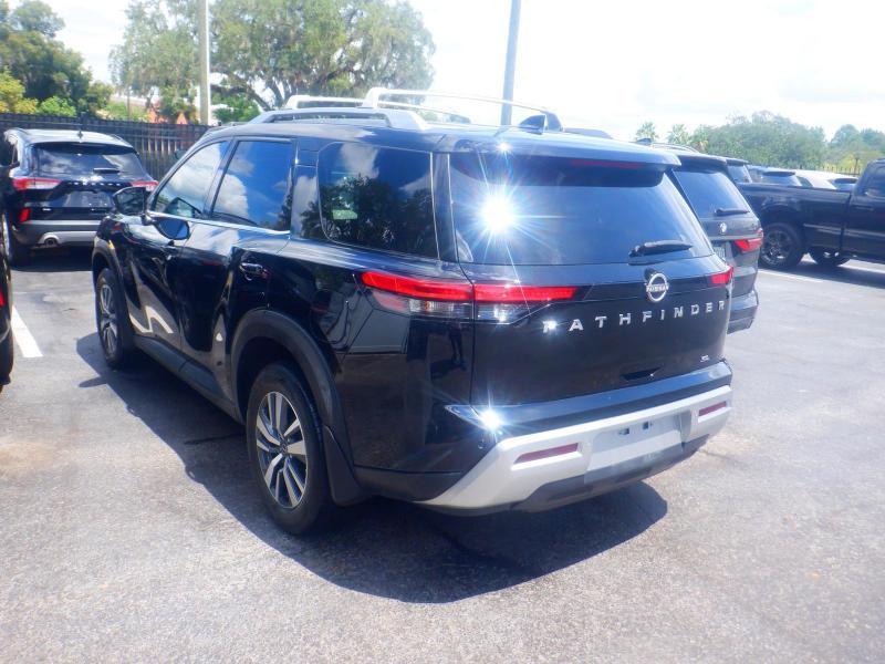 Nissan Pathfinder  2024