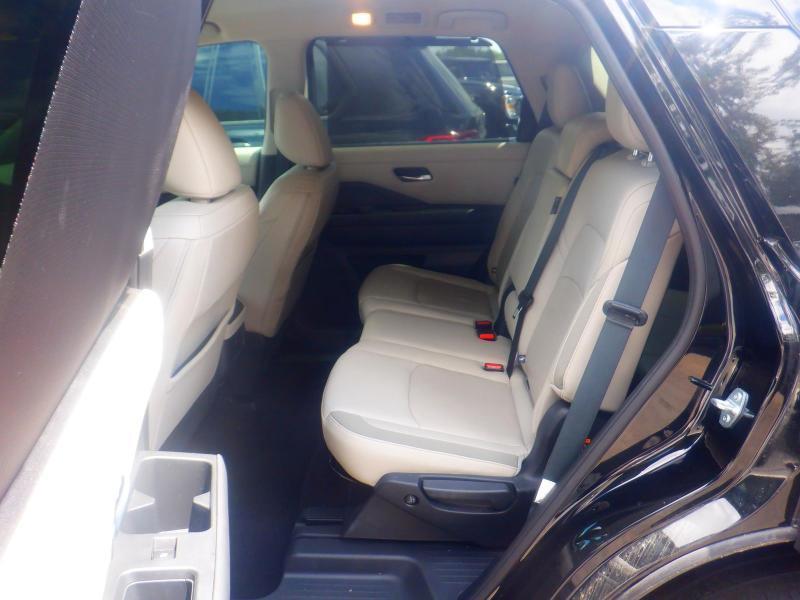 Nissan Pathfinder  2024