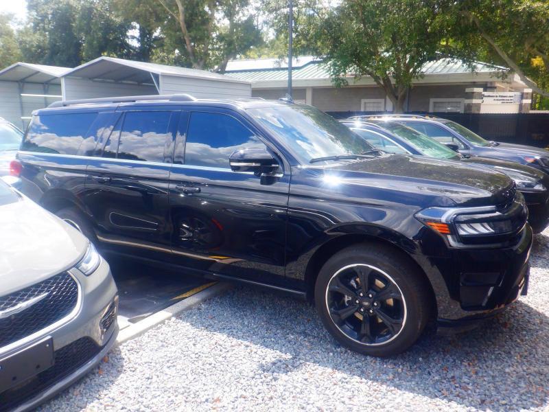 Ford Expedition  2023