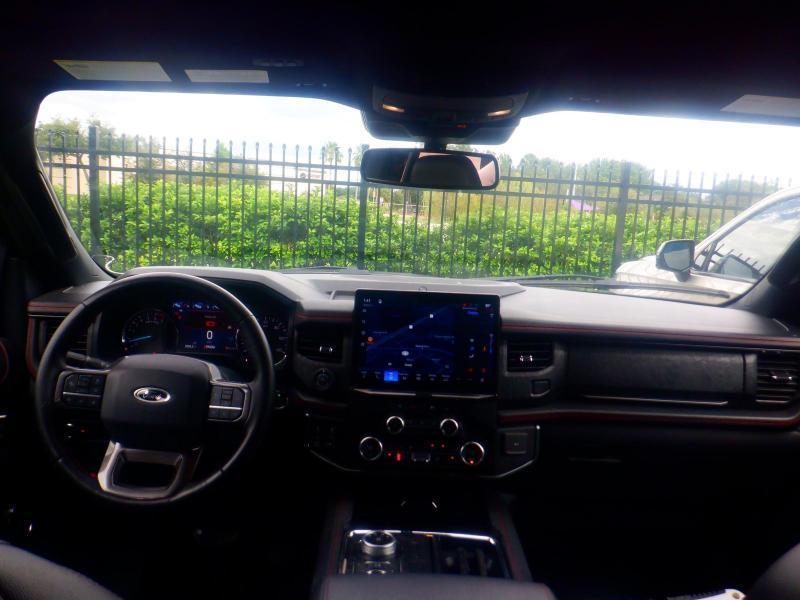 Ford Expedition  2023