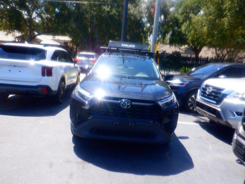 Toyota RAV4 LE 2023