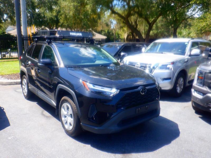Toyota RAV4 LE 2023