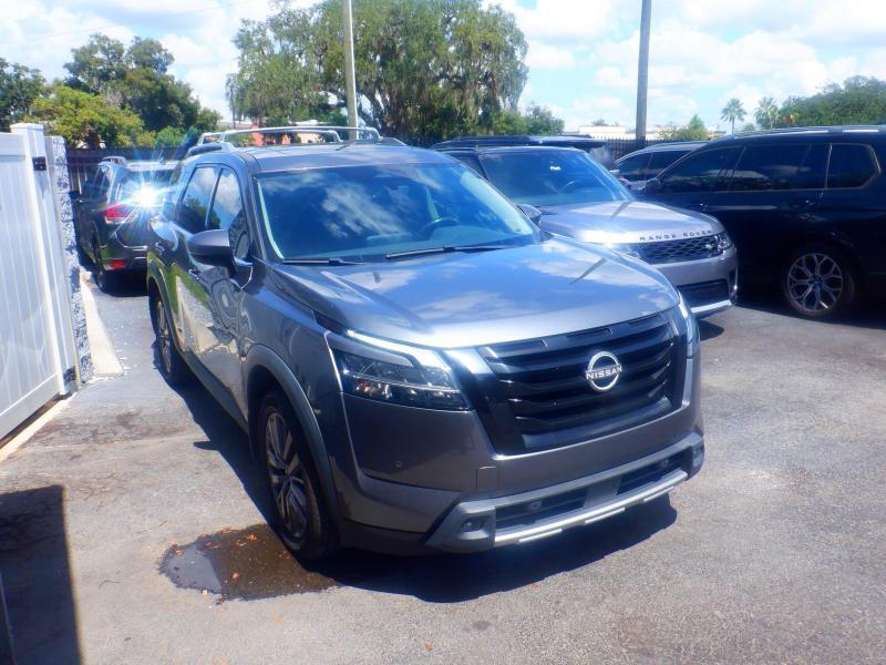 Nissan Pathfinder  2023