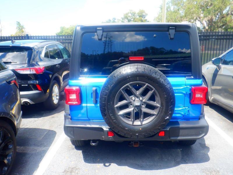Jeep Wrangler  2024