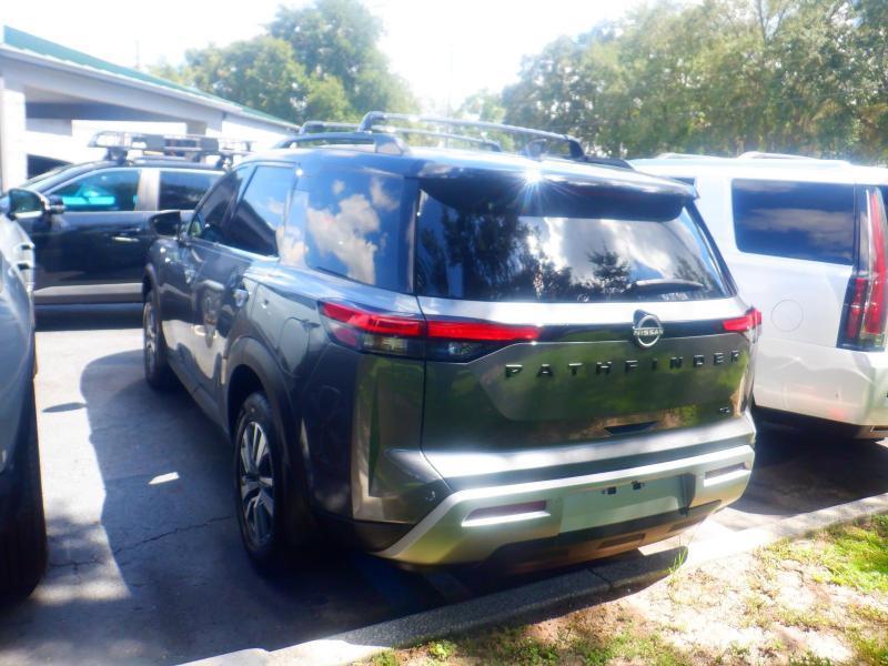 Nissan Pathfinder  2025