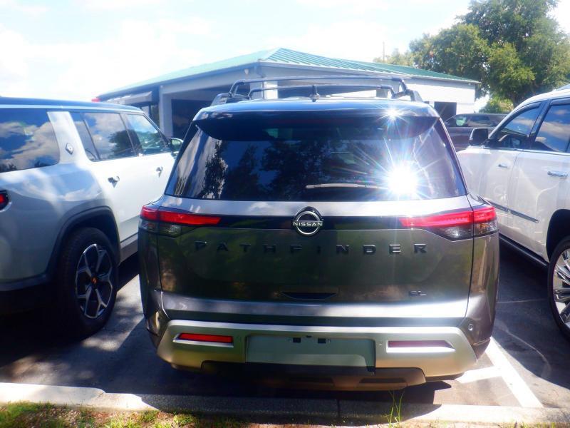 Nissan Pathfinder  2025