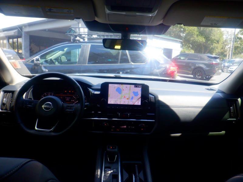 Nissan Pathfinder  2025