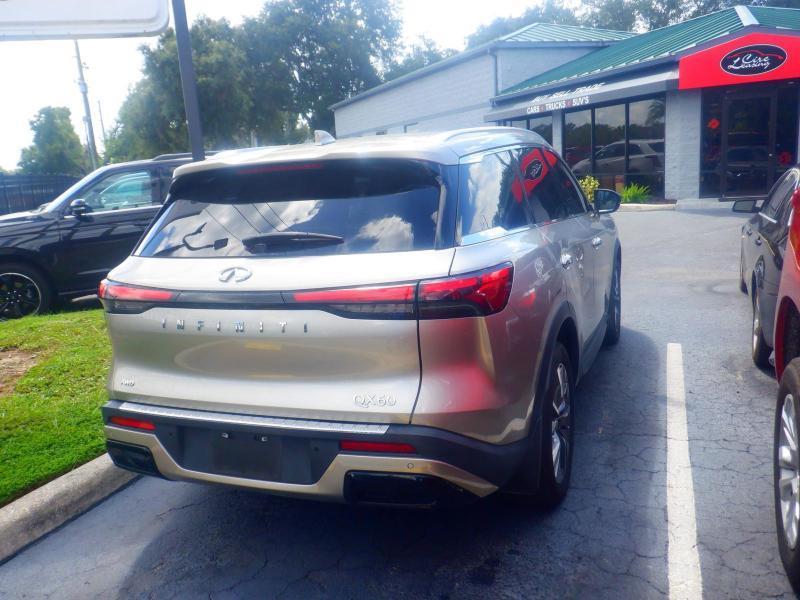 Infiniti QX60  2023