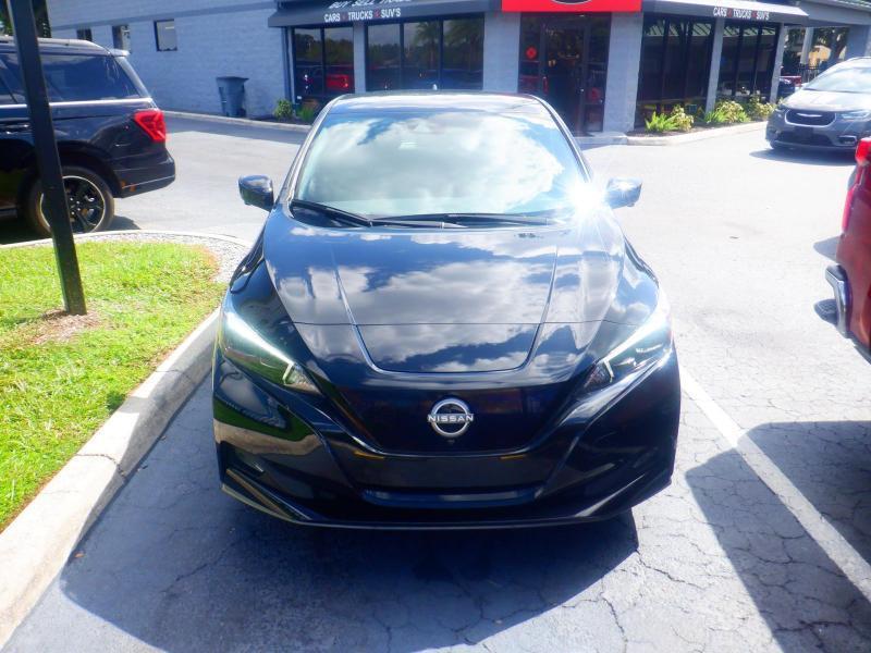Nissan Leaf  2024