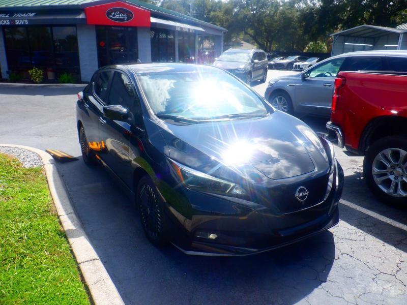Nissan Leaf  2024