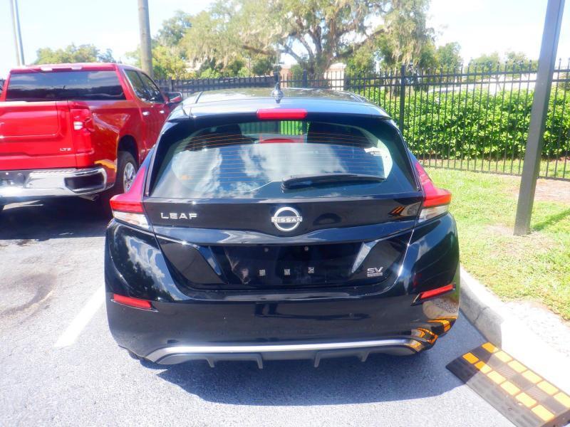 Nissan Leaf  2024