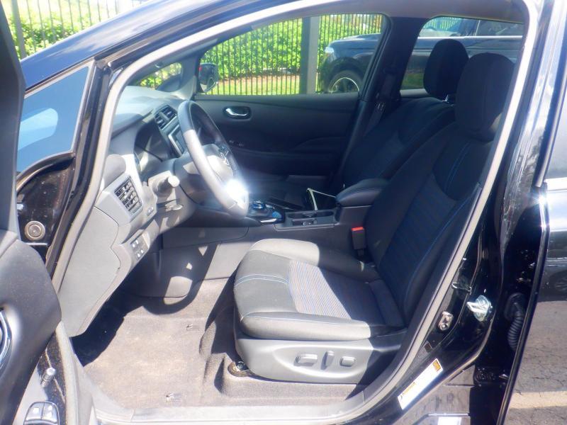 Nissan Leaf  2024
