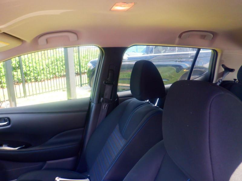 Nissan Leaf  2024