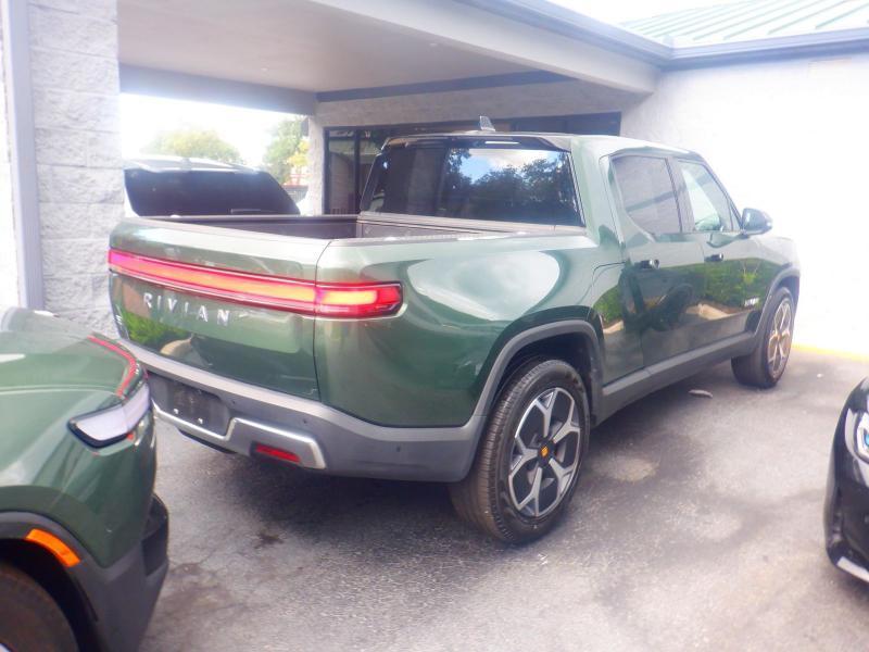 Rivian R1T  2024