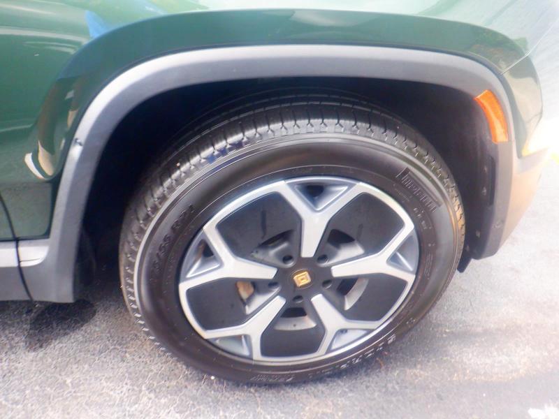 Rivian R1T  2024